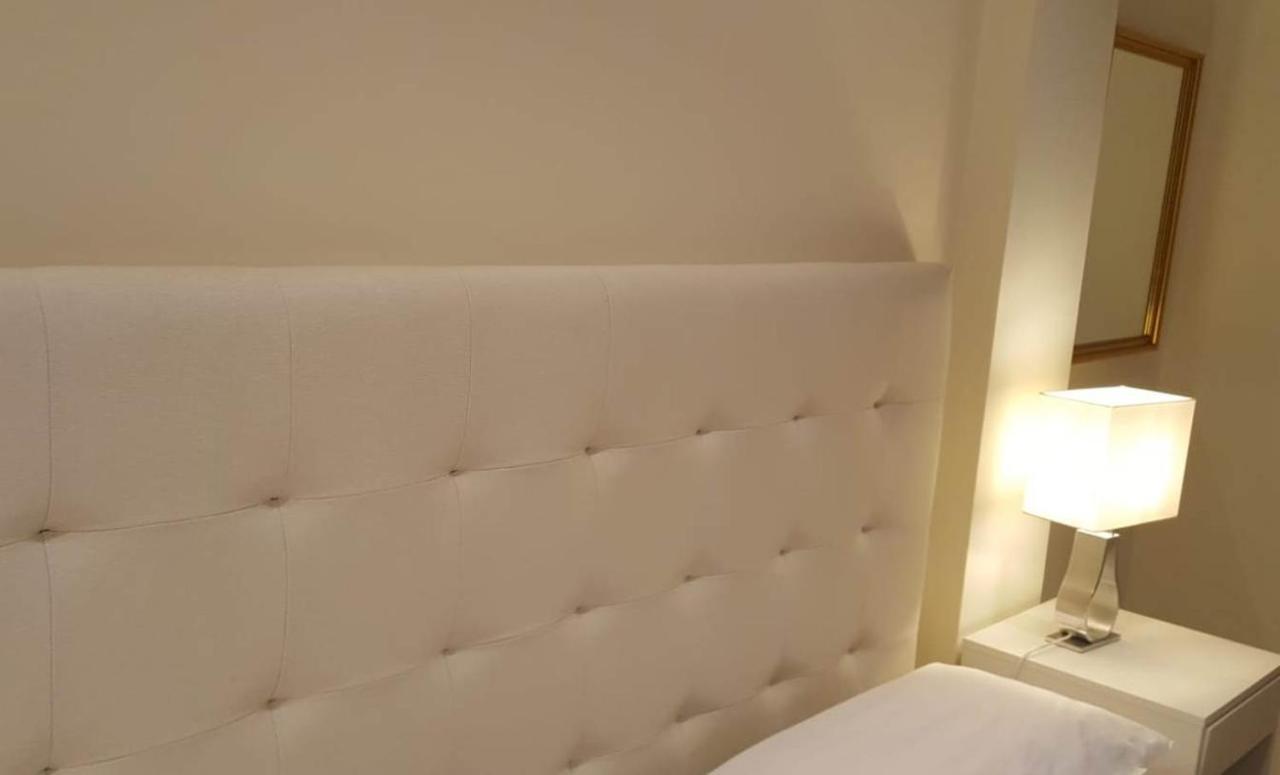 Apartamentos Turisticos Arosa Ogrove 오그로브 외부 사진
